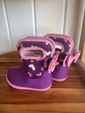 Kids bogs: Purple and Pink Heart Accent Boots